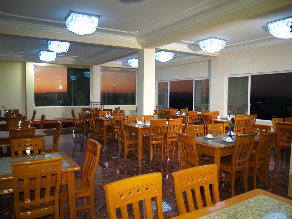 Nice Dream Hotel Mandalay Extérieur photo