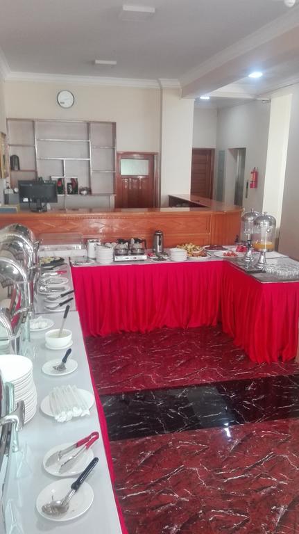 Nice Dream Hotel Mandalay Extérieur photo