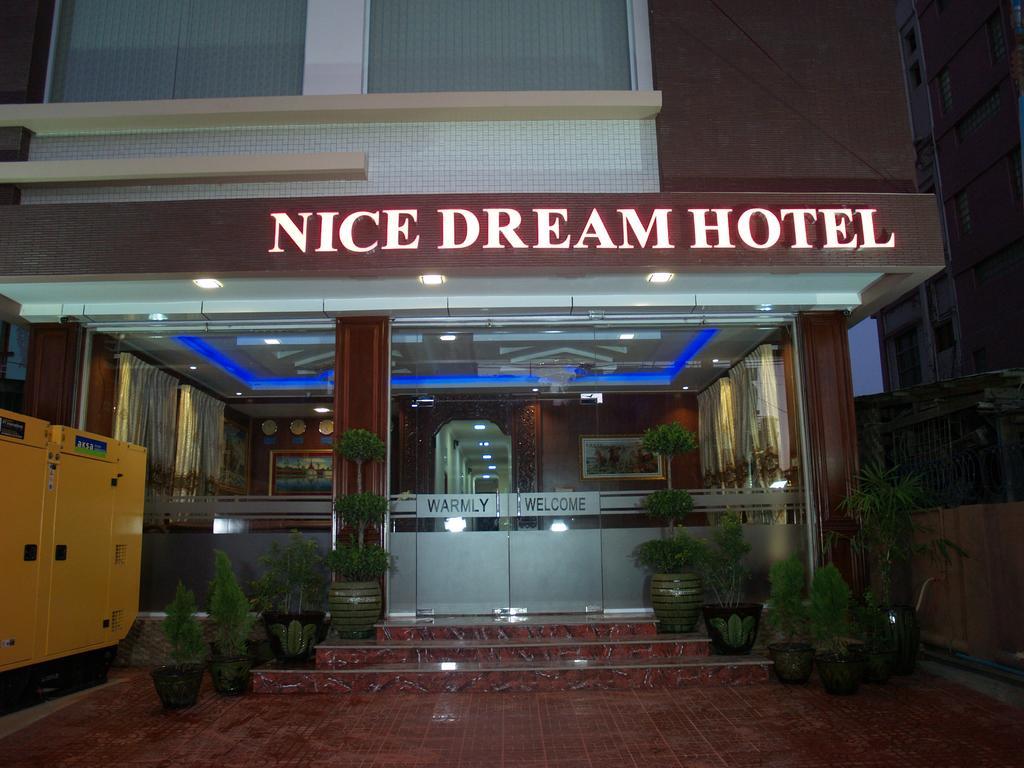 Nice Dream Hotel Mandalay Extérieur photo